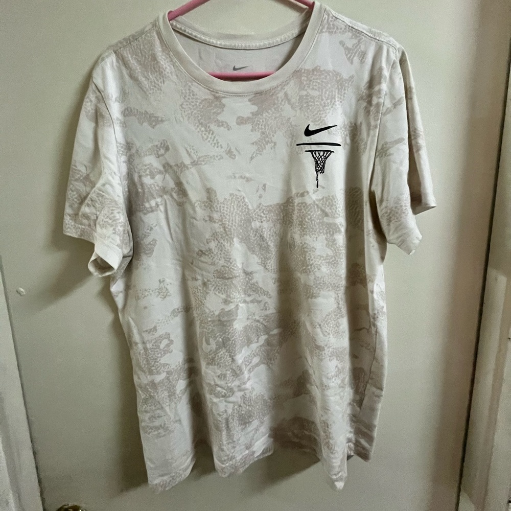 Nike T-Shirt